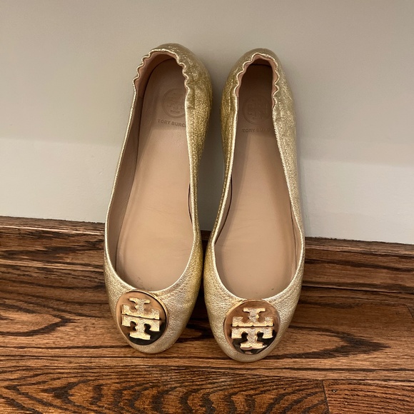 Shoes - Picture 1 of 2